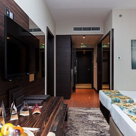 M ホテル マッカ ミレニアム メッカ エクステリア 写真 A room at the hotel